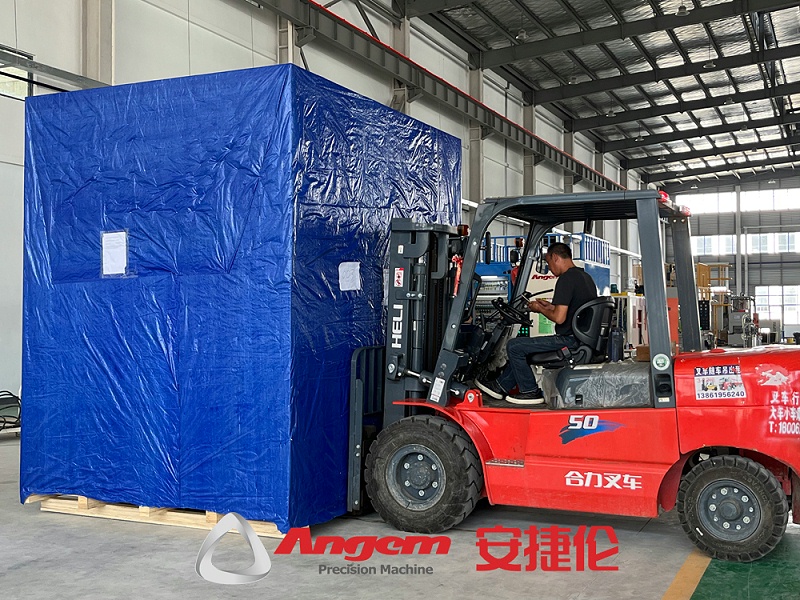 自動滾膠機
