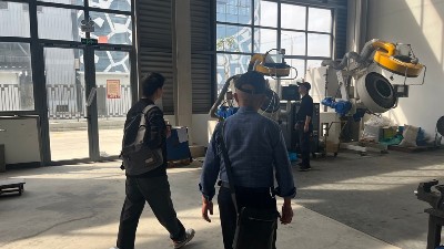 湖南湘潭客戶蒞臨安捷倫 考察安捷倫R90型全自動滾噴機(jī)
