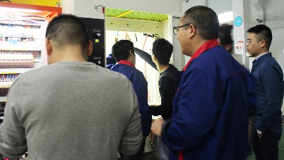 自動(dòng)噴膠機(jī)、內(nèi)孔自動(dòng)涂膠機(jī)順利通過客戶驗(yàn)收，現(xiàn)已發(fā)貨！