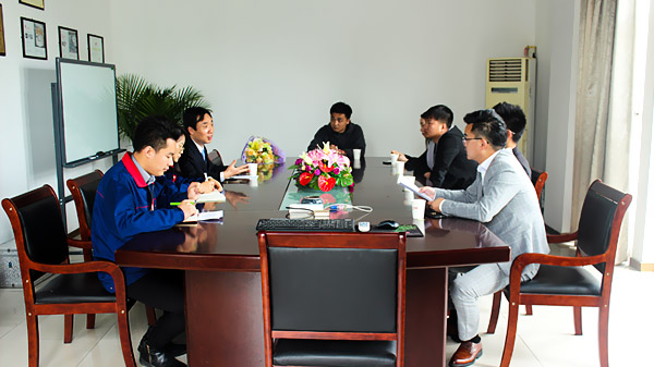央視《定位》欄目考察團(tuán)來(lái)訪(fǎng)蘇州安捷倫